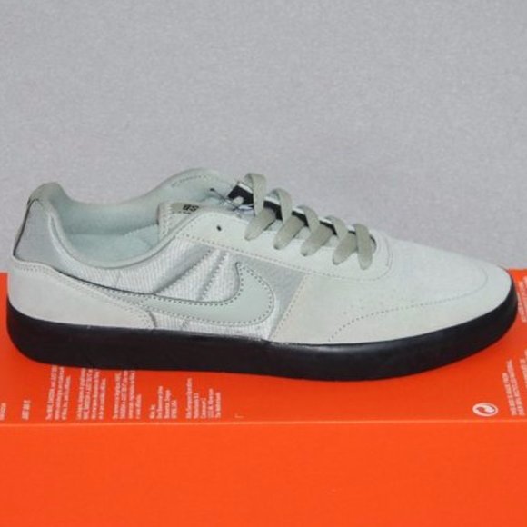 Nike | Shoes | Nike Men Sb Team Classic 